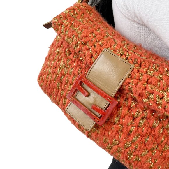 FENDI Vintage FF Mamma Baguette Wool Knit Shoulder Bag Glitter Orange [106267] - Picture 4 of 14